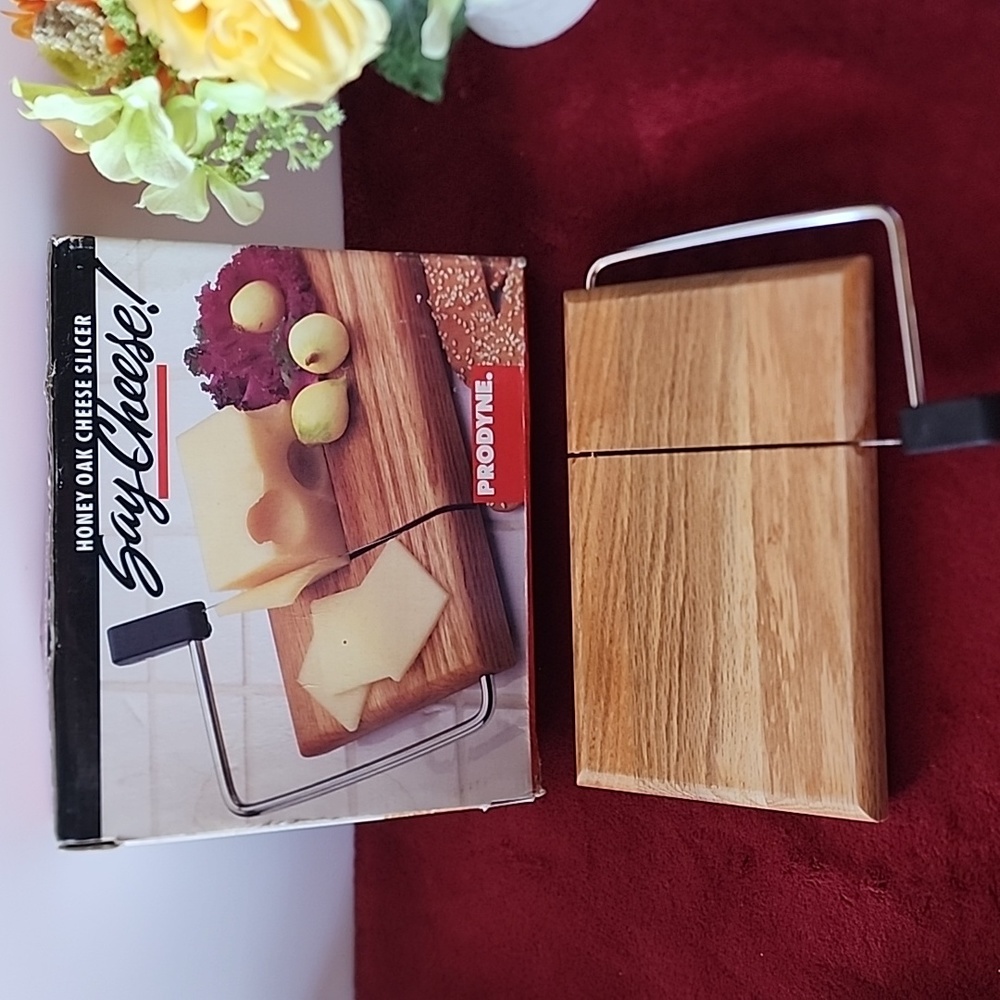 Prodyne Honey Oak Cheese Slicer, SAY CHEESE!